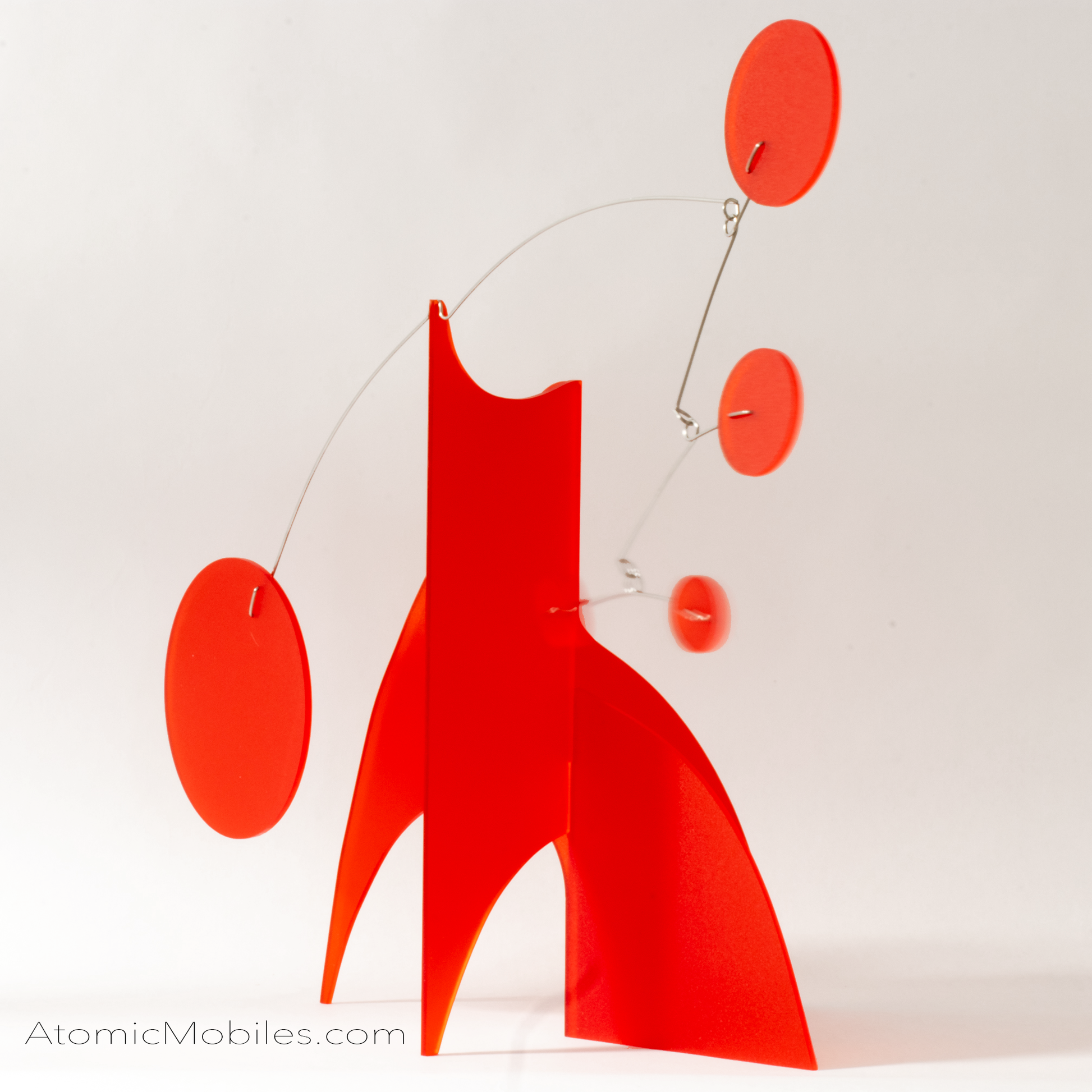 Moderne Monochrome Red in motion - Frosty Red modern art sculpture stabile - tabletop mobile - handmade in Los Angeles by AtomicMobiles.com