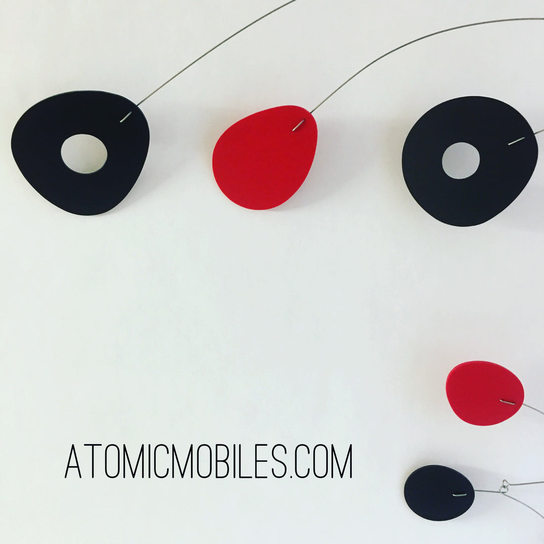 ModCast mobile in black and red for client in France by AtomicMobiles.com
